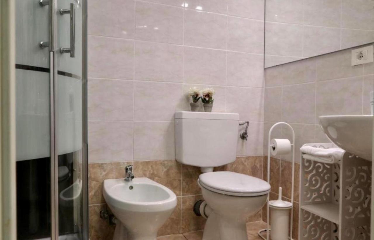 La Casetta Di Lina Rooms And Apartments Verona Exterior foto