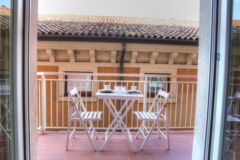 La Casetta Di Lina Rooms And Apartments Verona Exterior foto