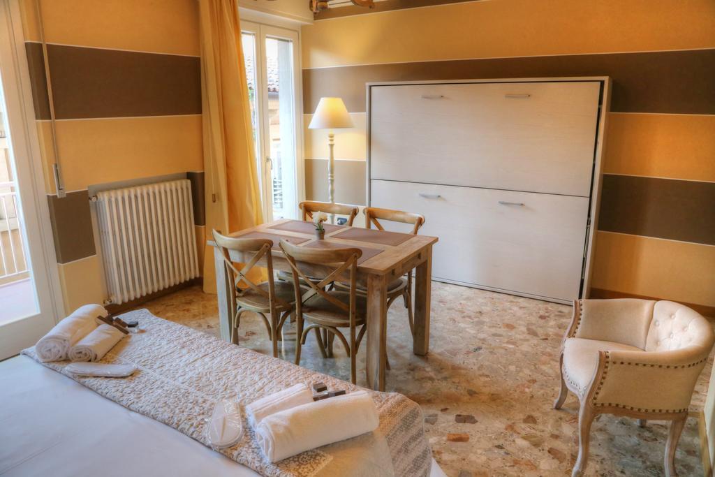 La Casetta Di Lina Rooms And Apartments Verona Exterior foto